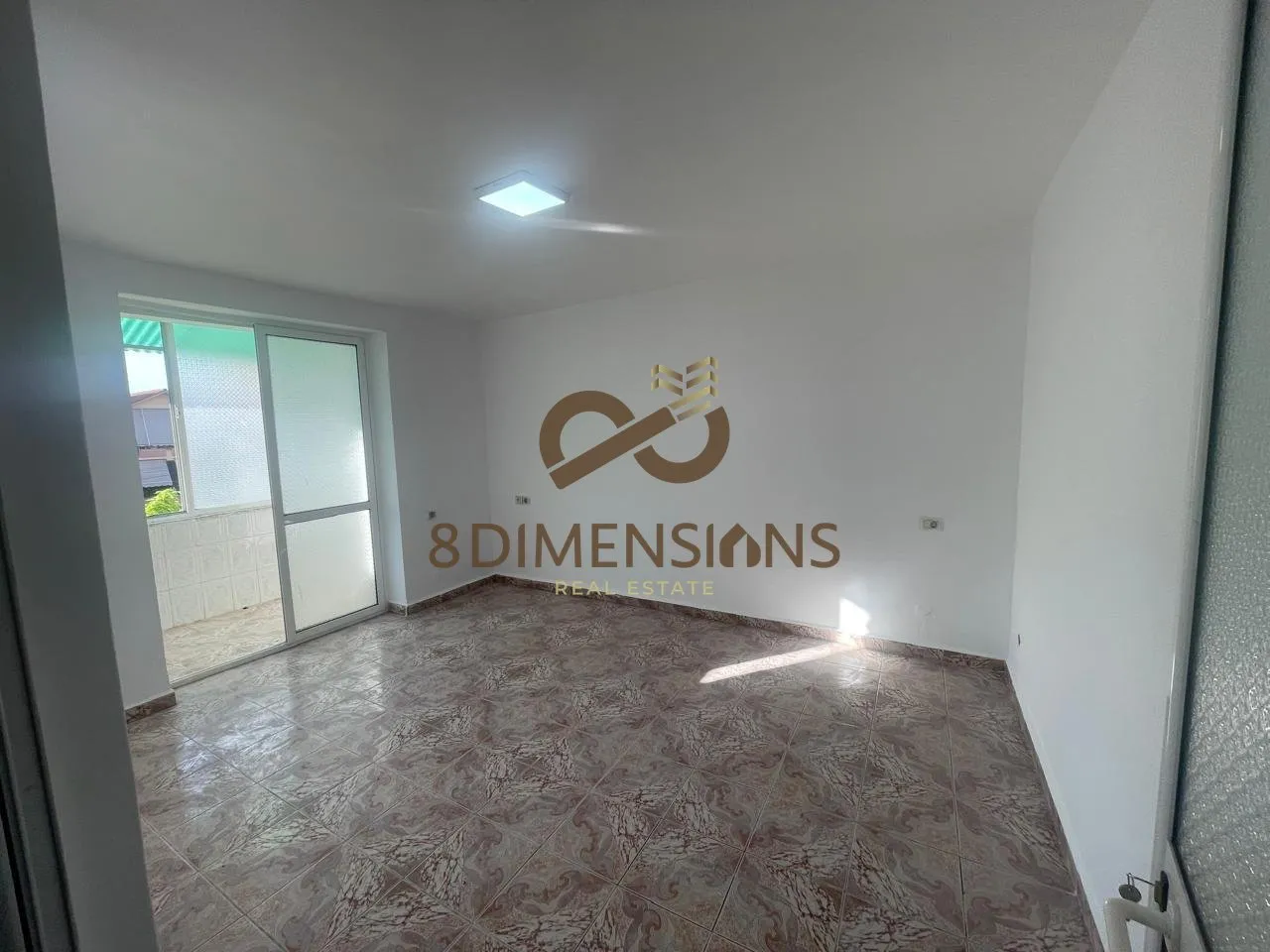 Apartament 2+1 me qera në Medreseja, Tiranë, 73 m². Foto 1 nga 5