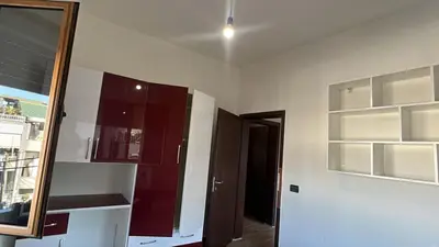 Apartament me qera në Selitë, Tiranë, 80 m². Foto 3 nga 11