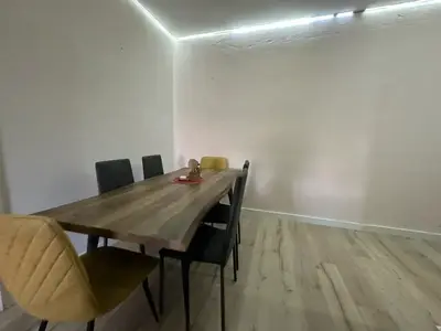 Apartment 2+1 for rent in Liqeni i Thatë, Tirana, 107 m². Photo 4 of 6