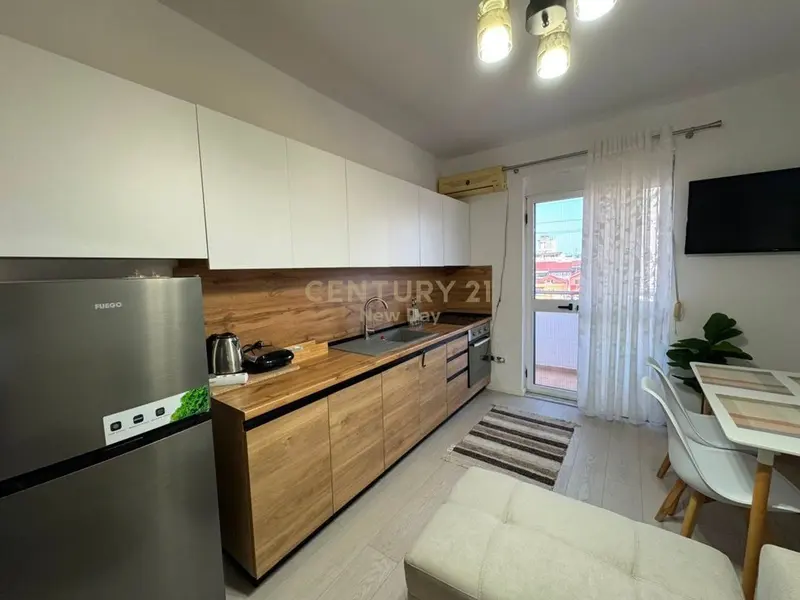 Apartament 2+1 me qera në Bulevardi Epidamn, Durrës, 73 m²