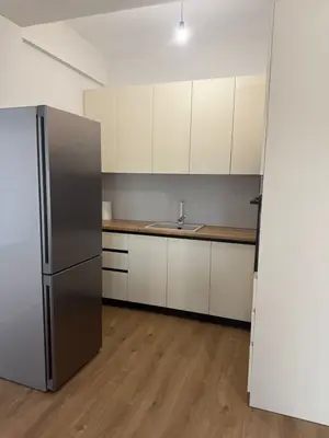 Apartament 1+1 me qera në Fresku, Tiranë, 52 m². Foto 5 nga 8
