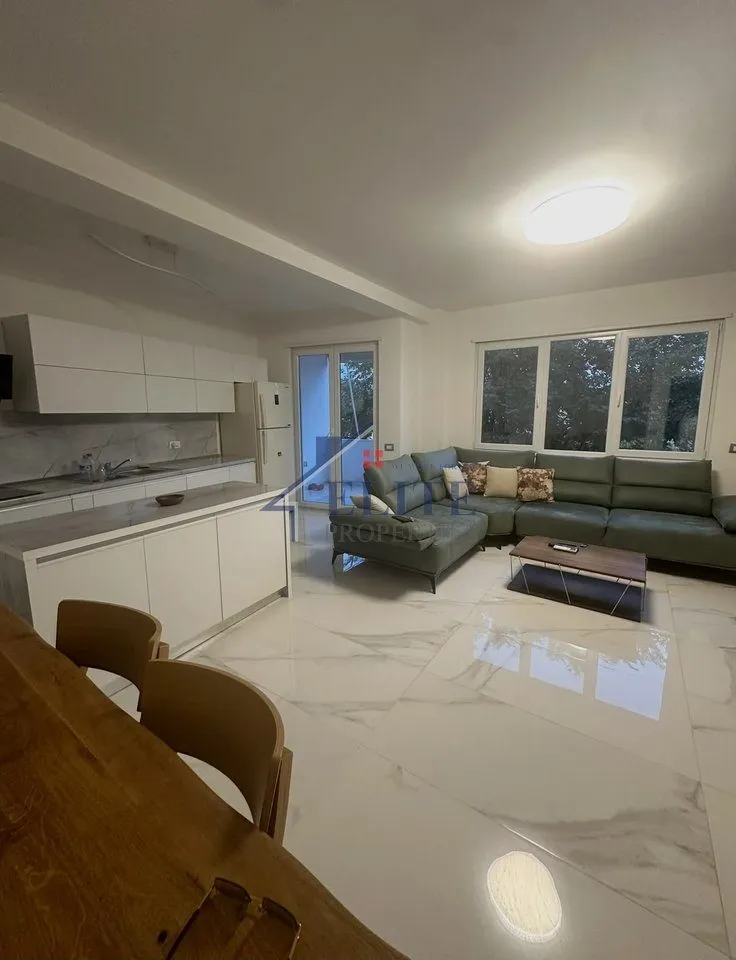 Apartment 2+1 for rent in Liqeni i Thatë, Tirana, 120 m². Photo 1 of 11
