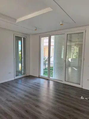 Villa in affitto a Mjull Bathore, Tirana, 424 m². Foto 12 di 12