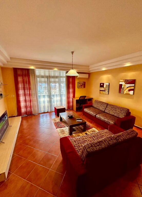 Apartament 2+1 me qera në Bulevardi Zogu I, Tiranë, 109 m². Foto 1 nga 3