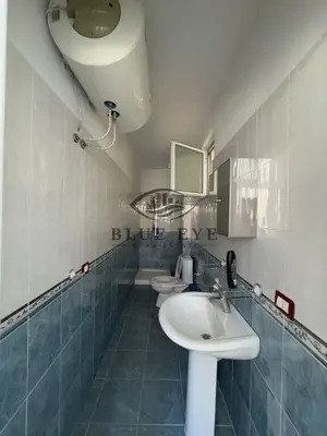 Appartamento 2+1 in affitto a Stacioni i Trenit, Durazzo, 90 m². Foto 8 di 12