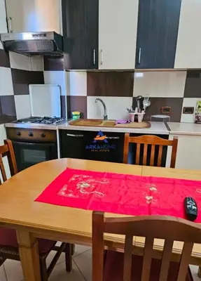 Apartament 2+1 me qera në Rruga Jordan Misja, Tiranë, 80 m². Foto 2 nga 6