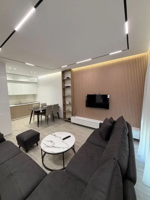 Apartment 1+1 for rent in Stacioni i Trenit, Tirana, 70 m²