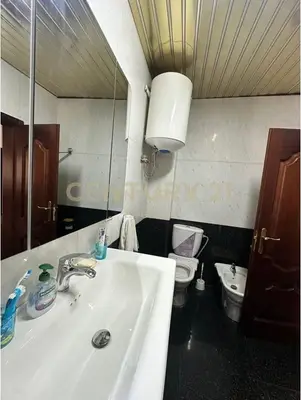 Apartament 2+1 me qera në Rruga Urani Pano, Tiranë, 130 m². Foto 2 nga 12