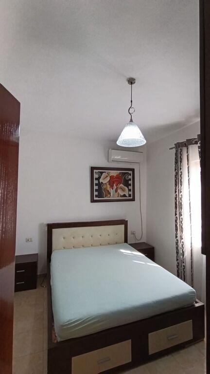Apartment 2+1 for rent in Rruga Jordan Misja, Tirana, 90 m². Photo 3 of 3