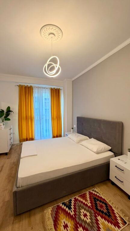 Apartament 1+1 me qera në Laprakë, Tiranë, 65 m². Foto 2 nga 3