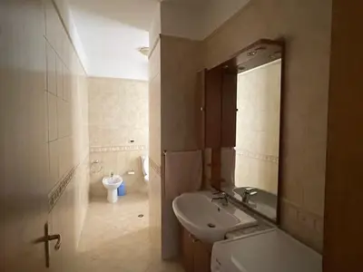 Apartment 2+1 for rent in Blloku, Tirana, 140 m². Photo 5 of 11