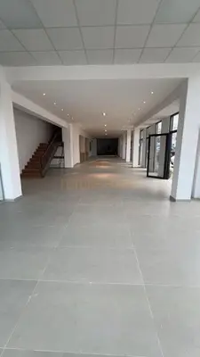 Zyrë me qera në Autostrada Tirane - Durres, Tiranë, 600 m². Foto 2 nga 5