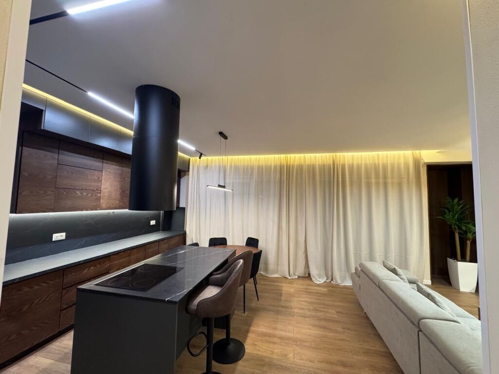 Apartment 2+1 for rent in Kopshti Botanik Zoologjik, Tirana, 120 m². Photo 2 of 3