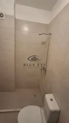 Apartament 2+1 me qera në Stacioni i Zjarrfikësve, Durrës, 98 m². Foto 2 nga 12