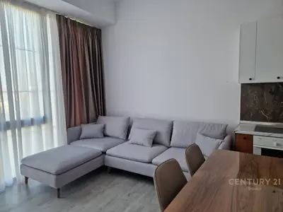 Apartament 1+1 me qera në Laprakë, Tiranë, 65 m². Foto 2 nga 6