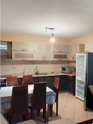 Appartamento 2+1 in affitto a Tirana, 77 m². Foto 2 di 4