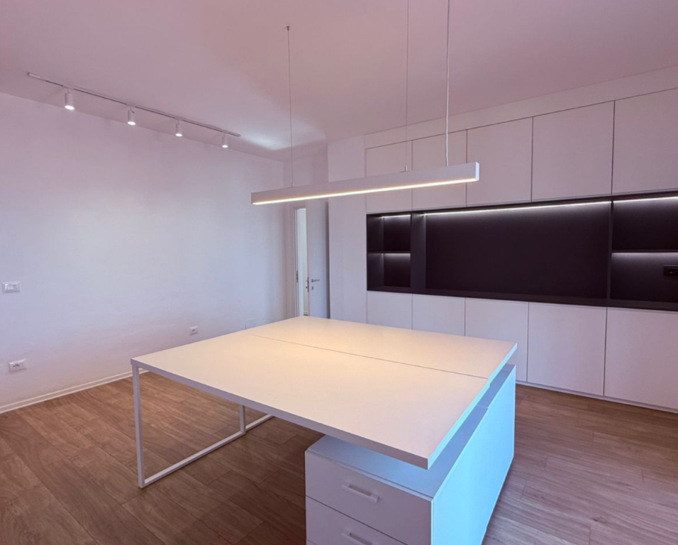 Apartment 2+1 for rent in Rruga e Kavajës, Tirana, 124 m². Photo 3 of 3