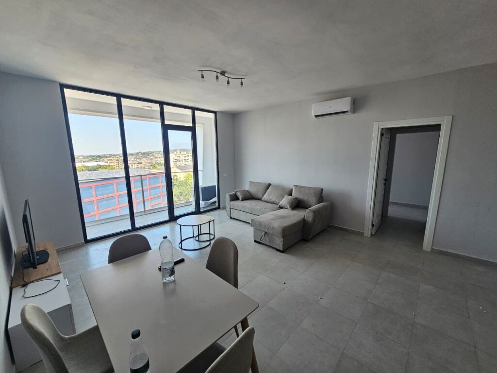 Apartament 2+1 me qera në Kinostudio, Tiranë, 110 m²