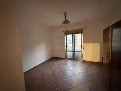 Apartment 2+1 for rent in Myslym Shyri, Tirana, 60 m². Photo 3 of 5