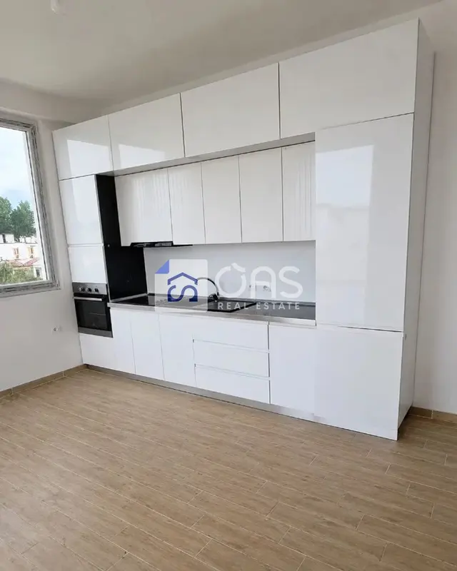 Apartment 1+1 for rent in Astir, Tirana, 110 m²