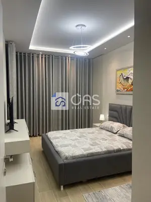 Apartament 1+1 me qera në Komuna e Parisit, Tiranë, 75 m². Foto 4 nga 7