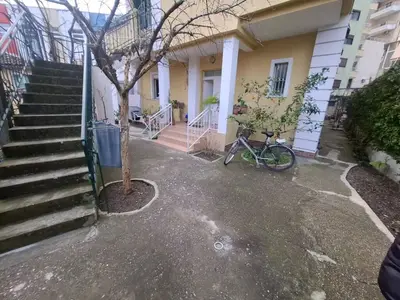 House 2+1 for rent in Lagjia Nr 6, Durrës, 80 m². Photo 8 of 9
