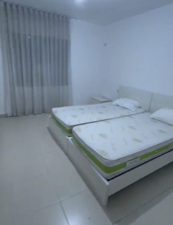 Apartment 2+1 for rent in Ali Demi, Tirana, 90 m². Photo 2 of 3