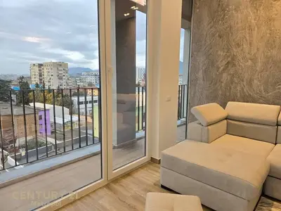 Apartament 2+1 me qera në Rruga Riza Cerova, Tiranë, 125 m². Foto 5 nga 10