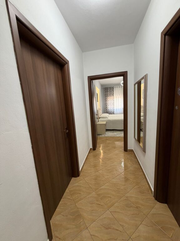 Apartament 2+1 me qera në Astir, Tiranë, 110 m². Foto 3 nga 3