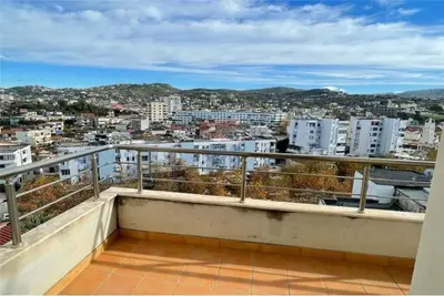 Apartament 2+1 me qera në Rruga e re, Vlorë, 90 m². Foto 10 nga 10