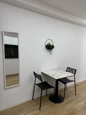 Apartament 1+1 me qera në 21 Dhjetori, Tiranë, 40 m². Foto 2 nga 6