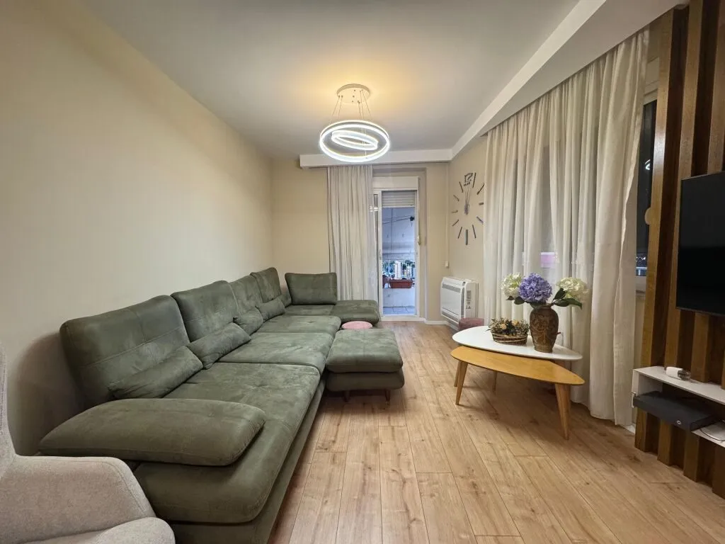 Apartment 1+1 for rent in Qendër, Durrës, 67 m². Photo 1 of 9