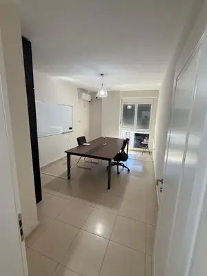 Appartamento 3+1 in affitto a Rruga Ndre Mjeda, Tirana, 120 m². Foto 5 di 7