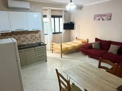 Apartament 1+1 me qera në Stacioni i Parë, Durrës, 75 m². Foto 9 nga 9