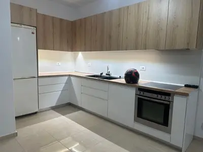 Apartament 2+1 me qera në Casa Italia, Tiranë, 90 m². Foto 3 nga 6