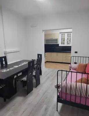 Shtëpi private 2+1 me qera në Rruga Mihal Grameno, Tiranë, 150 m². Foto 4 nga 9
