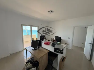 Apartment 3+1 for rent in Rruga Egnatia, Durrës, 140 m². Photo 7 of 8