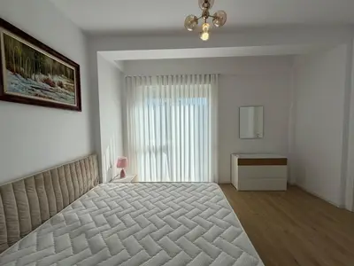 Vilë me qera në Liqeni i Farkes, Tiranë, 200 m². Foto 9 nga 12