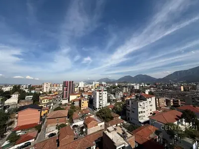 Appartamento 3+1 in affitto a Shkolla e Kuqe, Tirana, 132 m². Foto 11 di 12