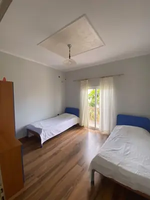 Vilë 3+1 me qera në Sauk, Tiranë, 141 m². Foto 5 nga 7