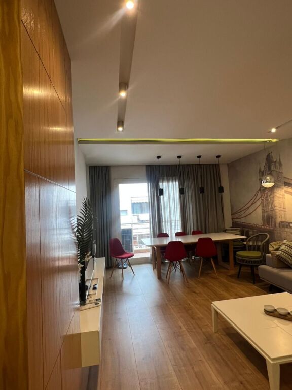 Apartament 2+1 me qera në Kinostudio, Tiranë, 120 m²