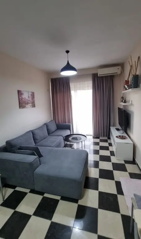 Appartamento 2+1 in affitto a Teatri Migjeni, Scutari, 80 m²