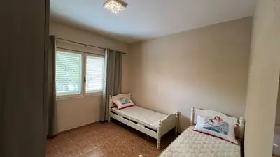 Apartament 2+1 me qera në Rruga Kongresi i Manastirit, Tiranë, 120 m². Foto 3 nga 4
