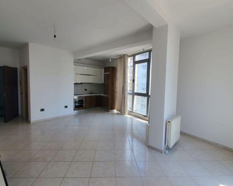 Appartamento 2+1 in affitto a Komuna e Parisit, Tirana, 110 m². Foto 2 di 3