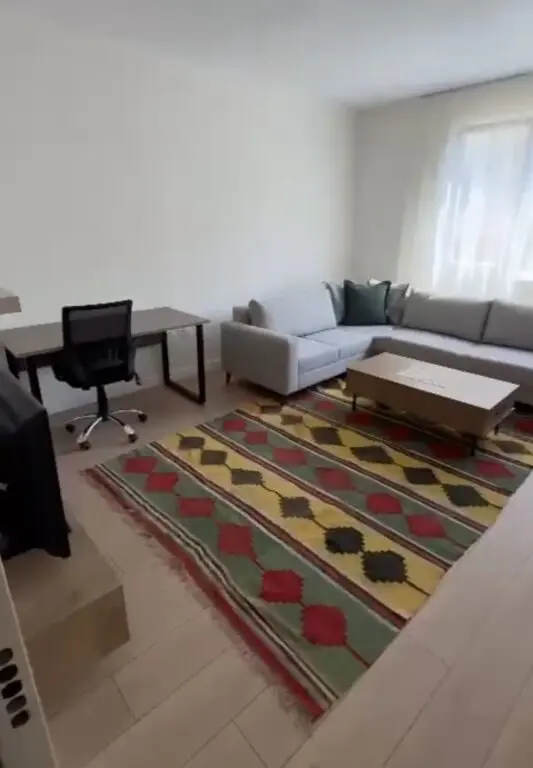 Apartament 2+1 me qera në Kodra e Priftit, Tiranë, 100 m²