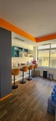 Ufficio in affitto a Sheshi Willson, Tirana, 200 m². Foto 4 di 7