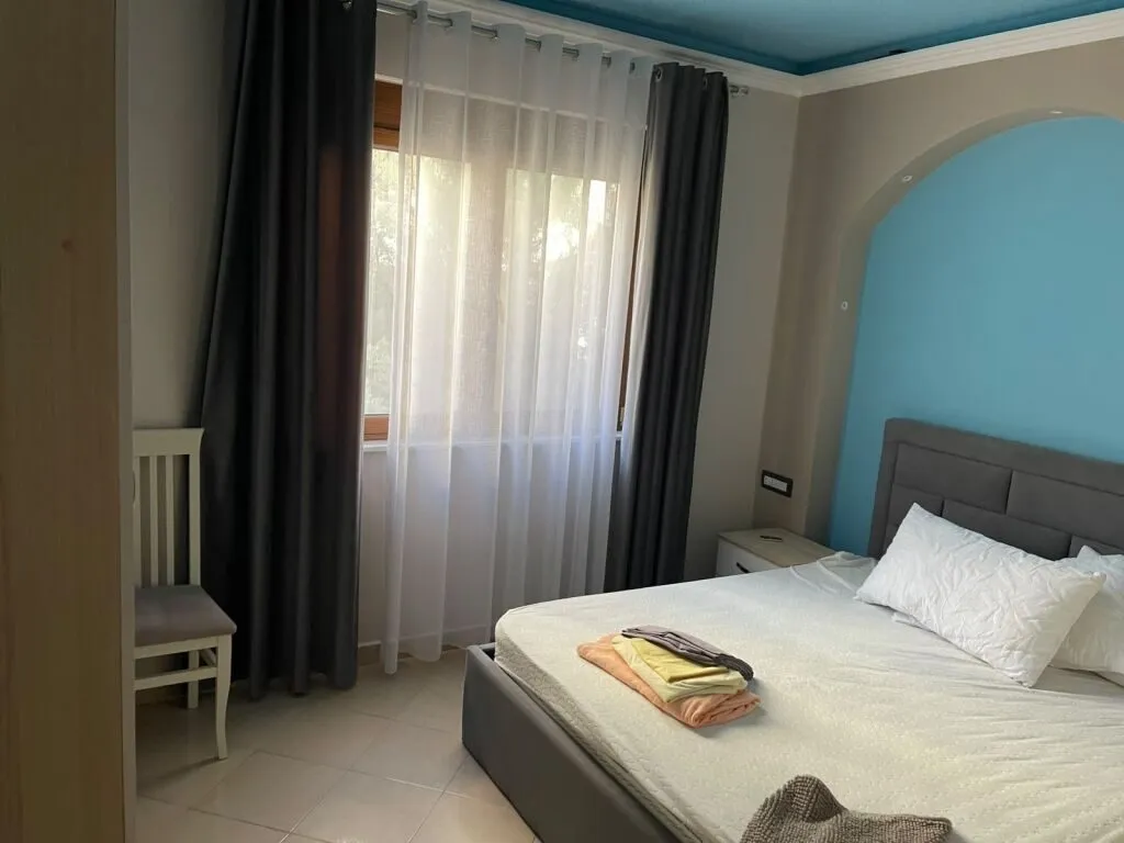 Apartament 1+1 me qera në Kompleksi Alb Adriatik, Golem, 65 m². Foto 1 nga 7