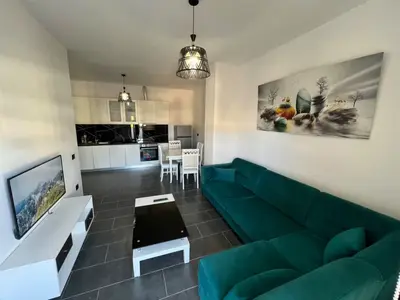 Appartamento 1+1 in affitto a Rruga Kalabria, Durazzo, 70 m². Foto 2 di 9