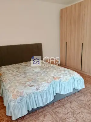 Apartament 2+1 me qera në Ali Dem, Tiranë, 90 m². Foto 2 nga 4