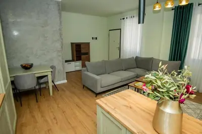 Apartment 2+1 for rent in Vila e Zogut, Durrës, 100 m². Photo 2 of 10